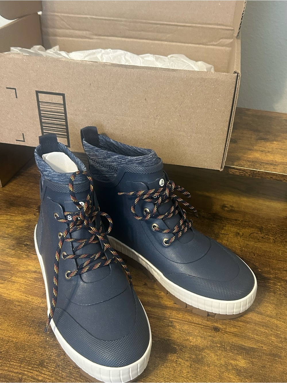 Sperry Torrent Women's Waterproof Rubber Boots in Marine Blue size 6